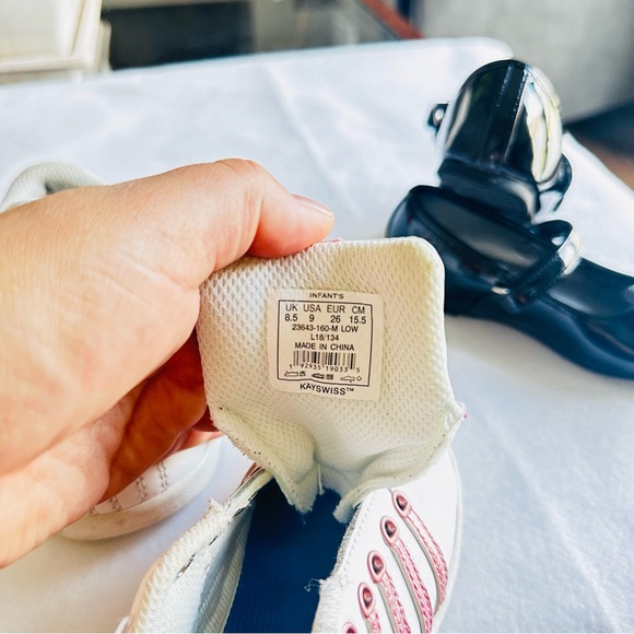 Pack of three pairs of shoes for girls size 8, in perfect condition - Picture 9 of 15